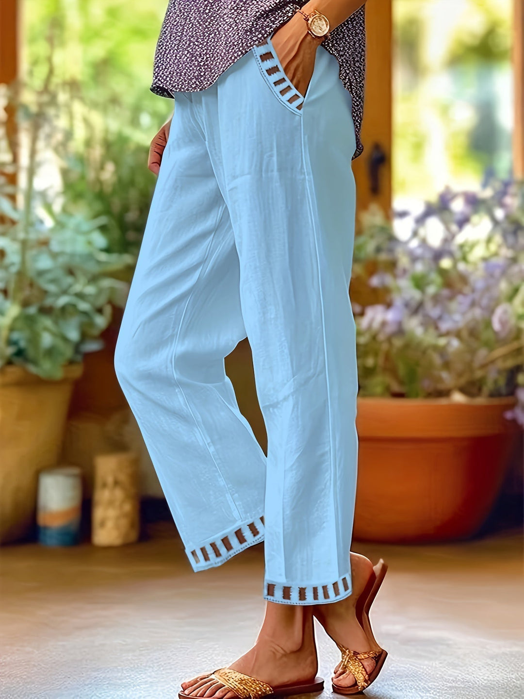 Wren – Pantaloni Cropped Relax cu Detalii în Contrast