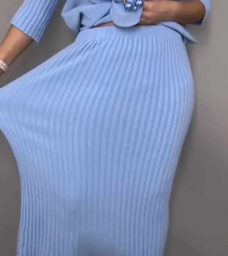 Cristina | Set din tricot cu fustă midi cu dungi