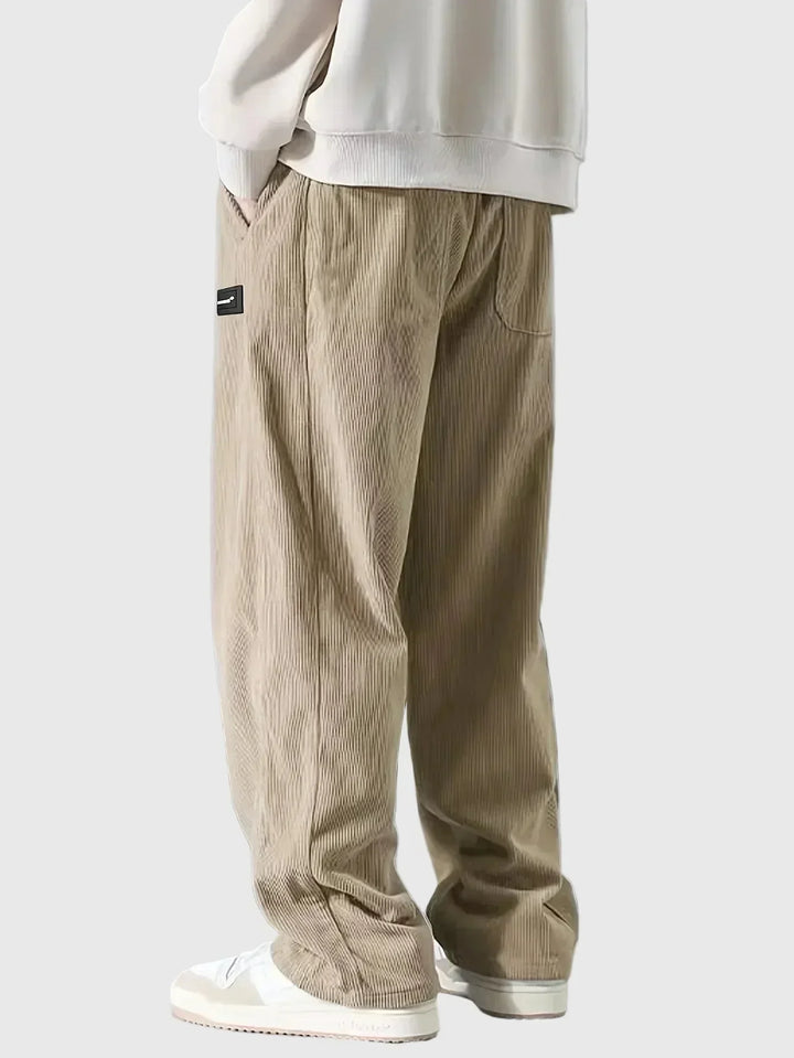 Emil | Pantaloni de Catifea Semisă