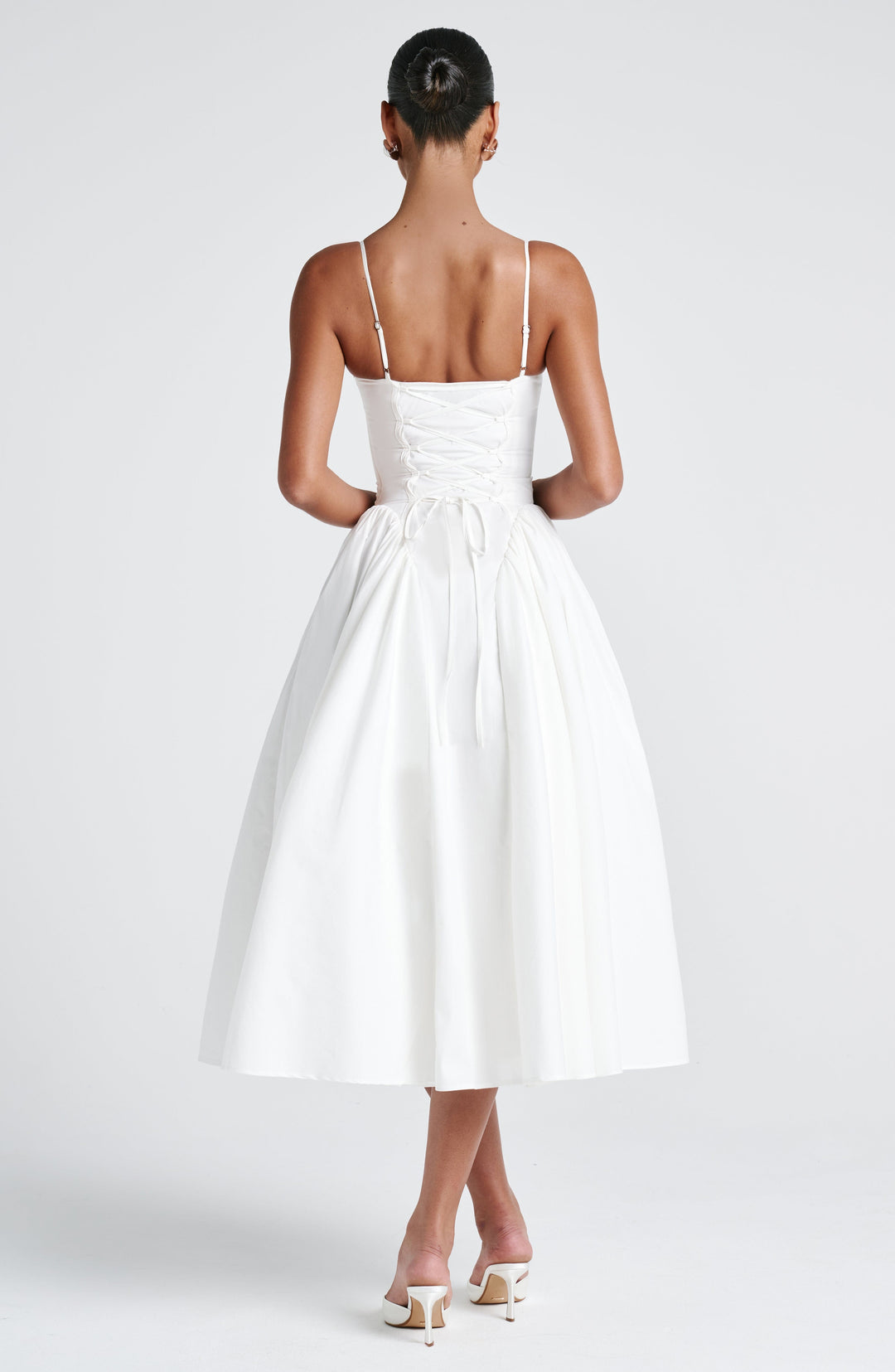 Luminara – Rochie Midi de Damă Elegantă cu Top Ajustat și Fustă Voluminoasă